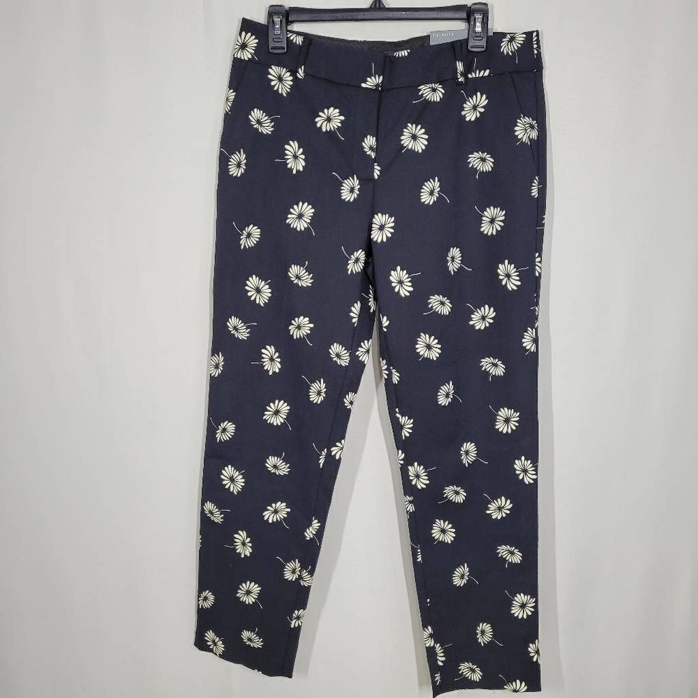 Talbots Navy Cropped Pants with White Daisy Print